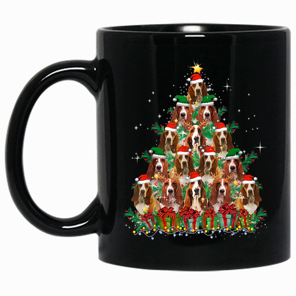 Basset Hound Dog Decorating Christmas Tree Mug